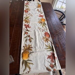 Pottery Barn Cream Table Runner with Pumpkin and Leaf Motif